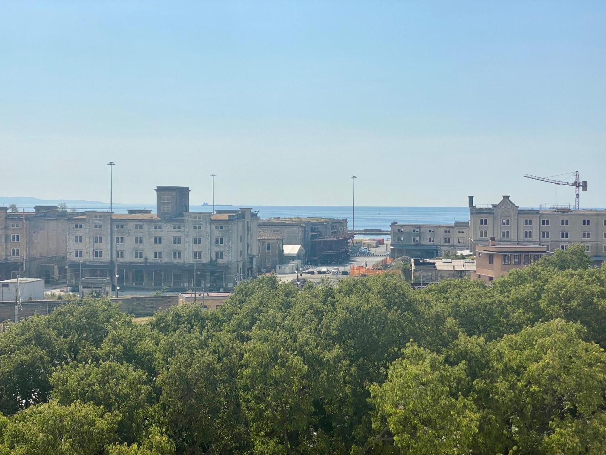 B&B Porto Vivo Trieste Luaran gambar